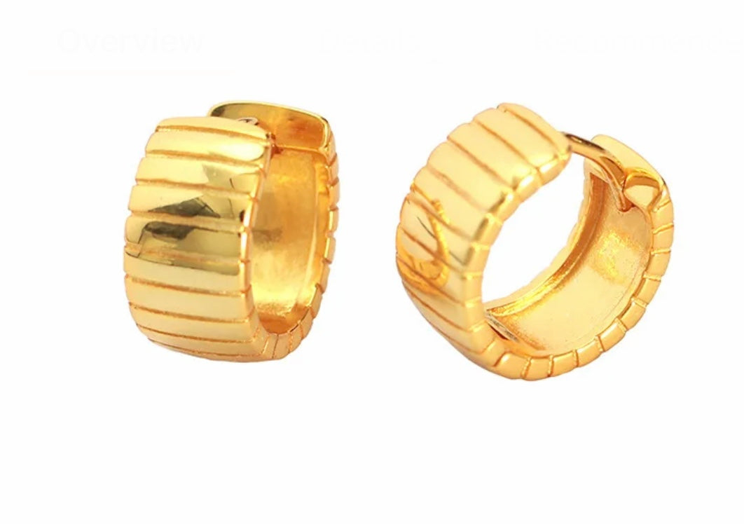 Otep Lined Hoop - Gold