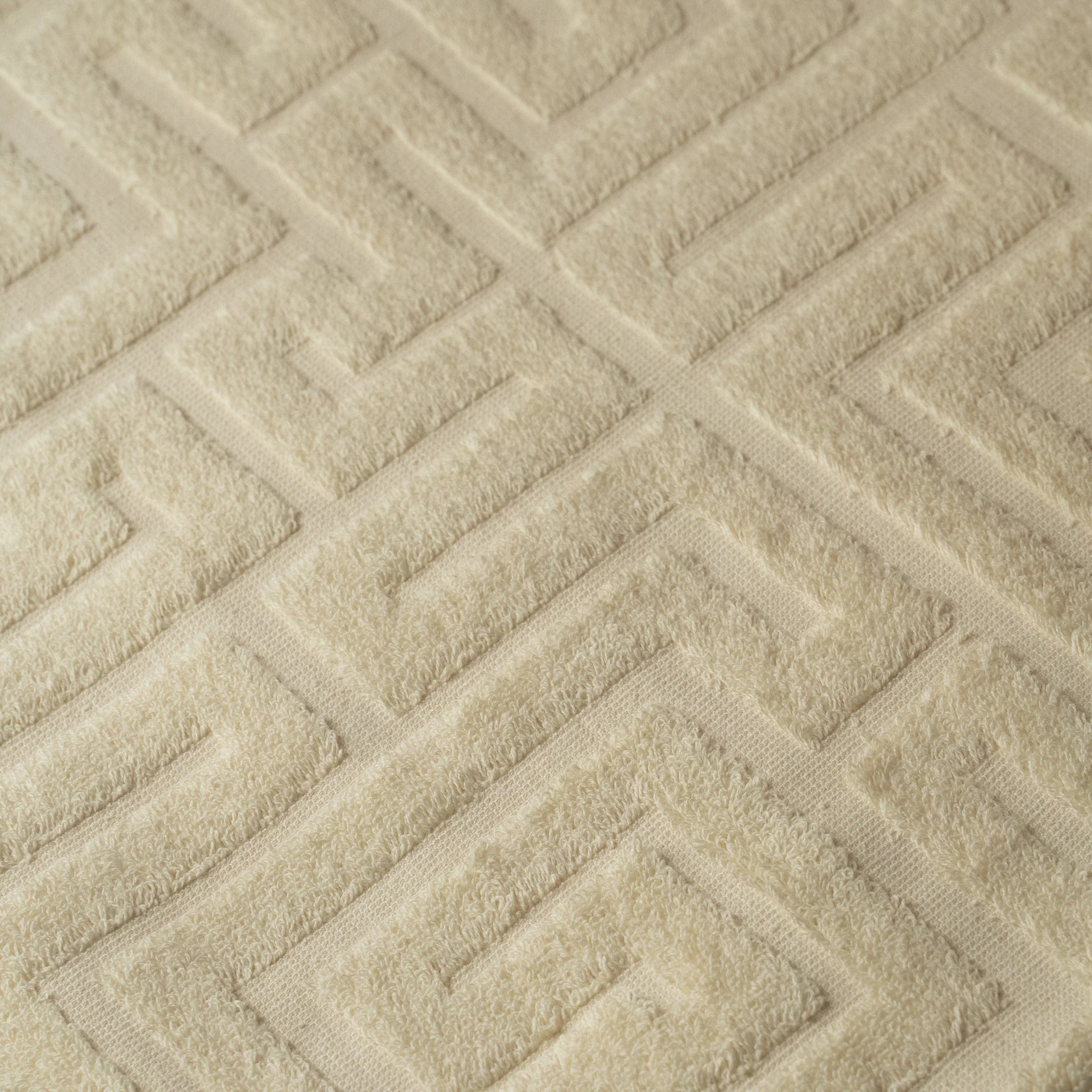 Renji Bath Towel - Cream